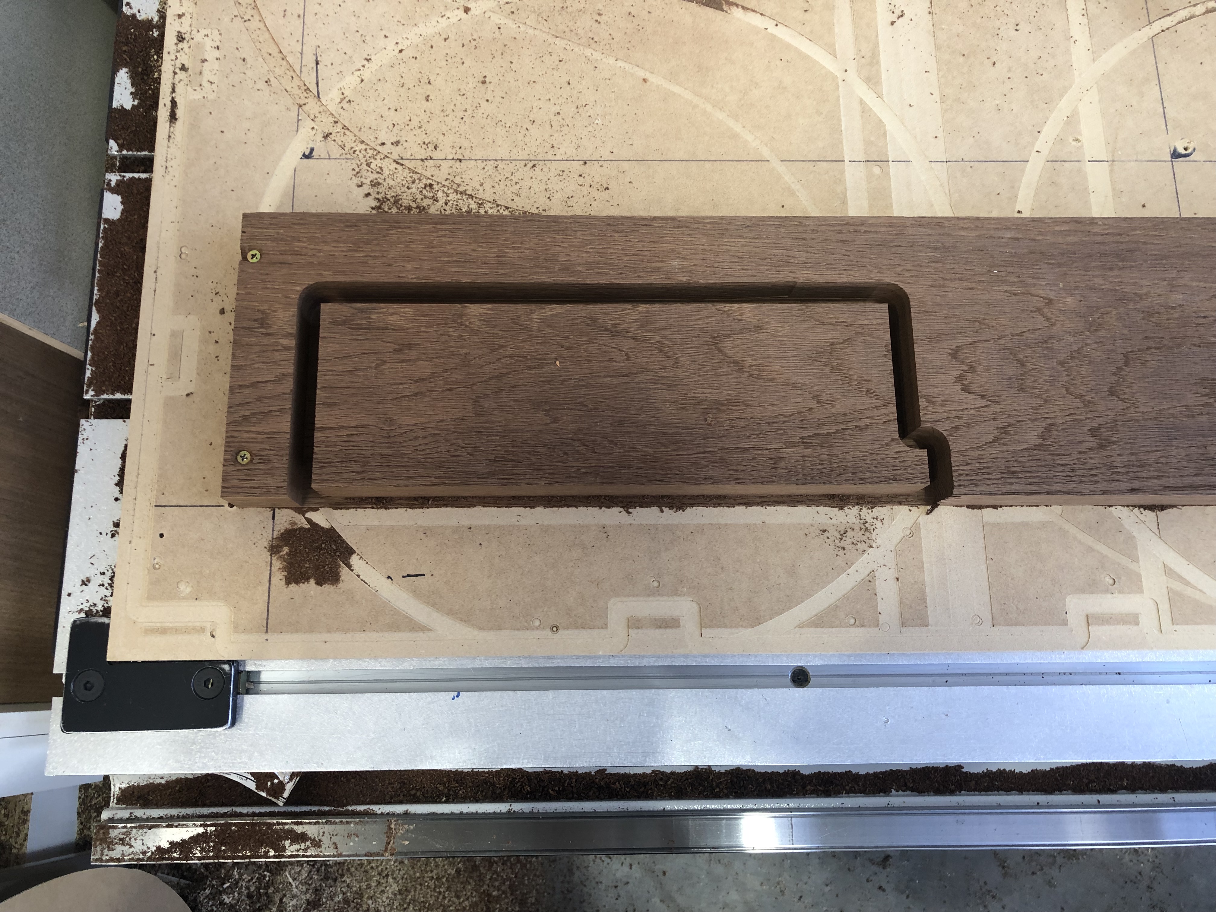 Platypus Table Image 15