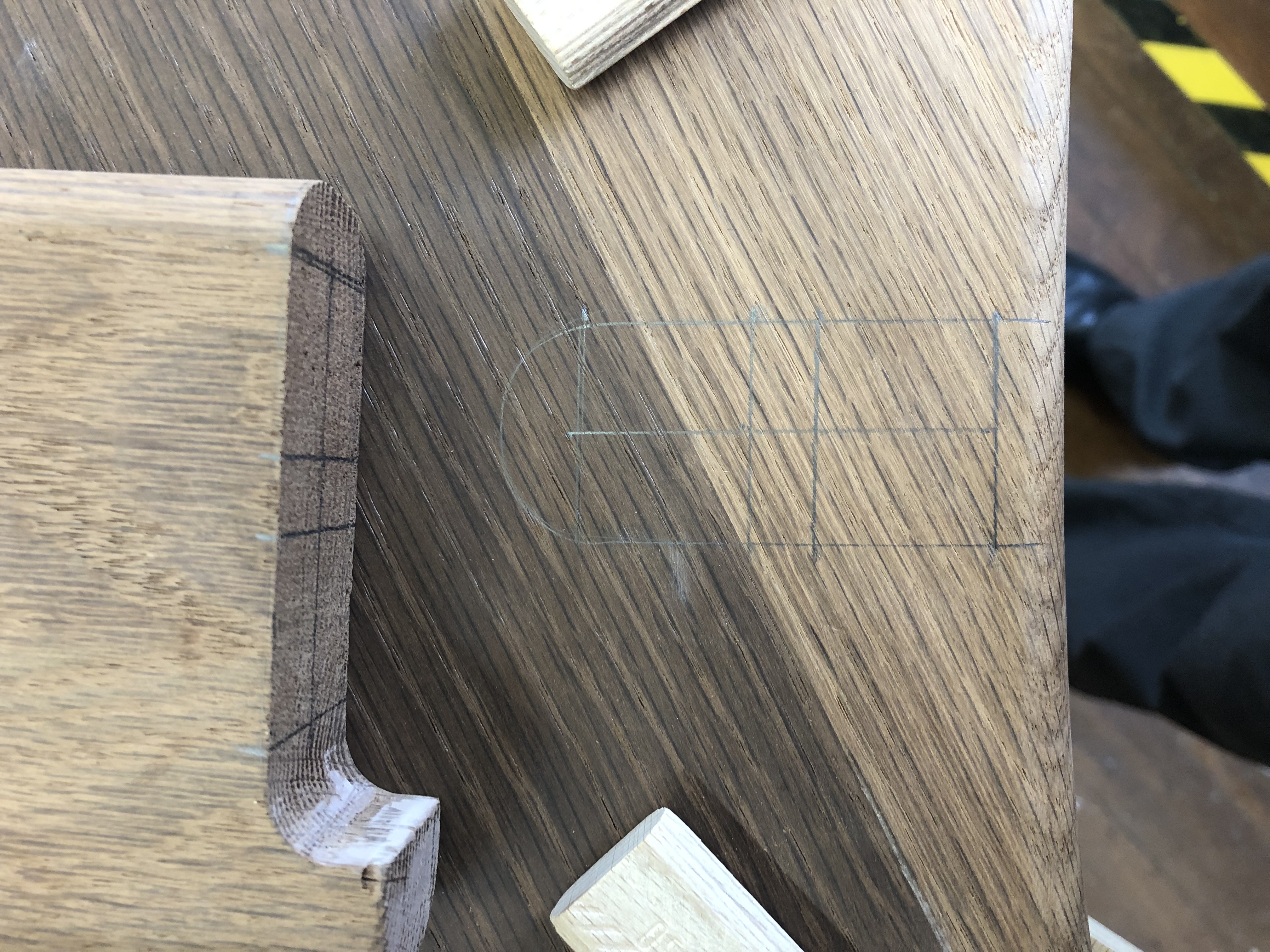 Platypus Table Image 19