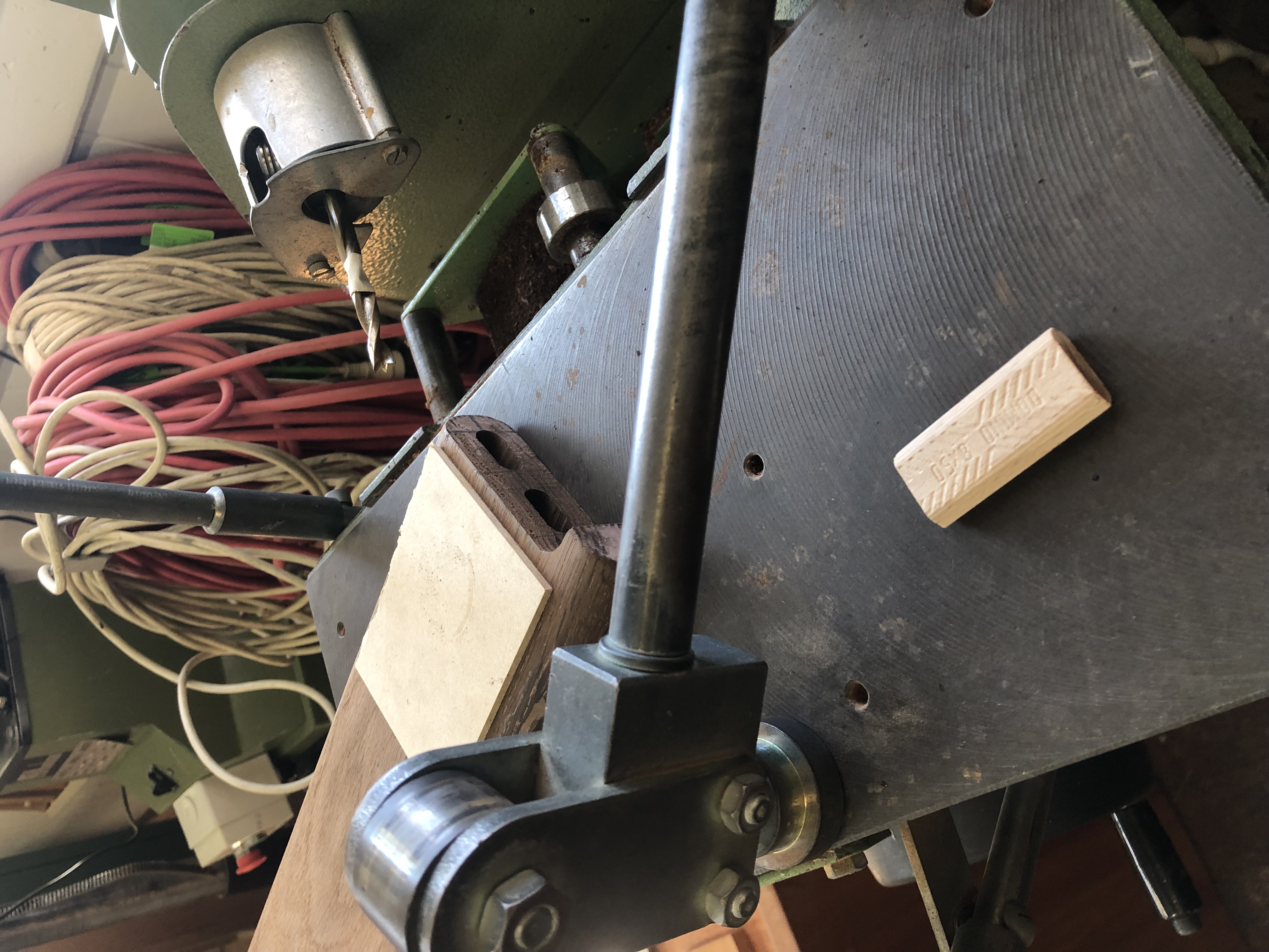 Platypus Table Image 21