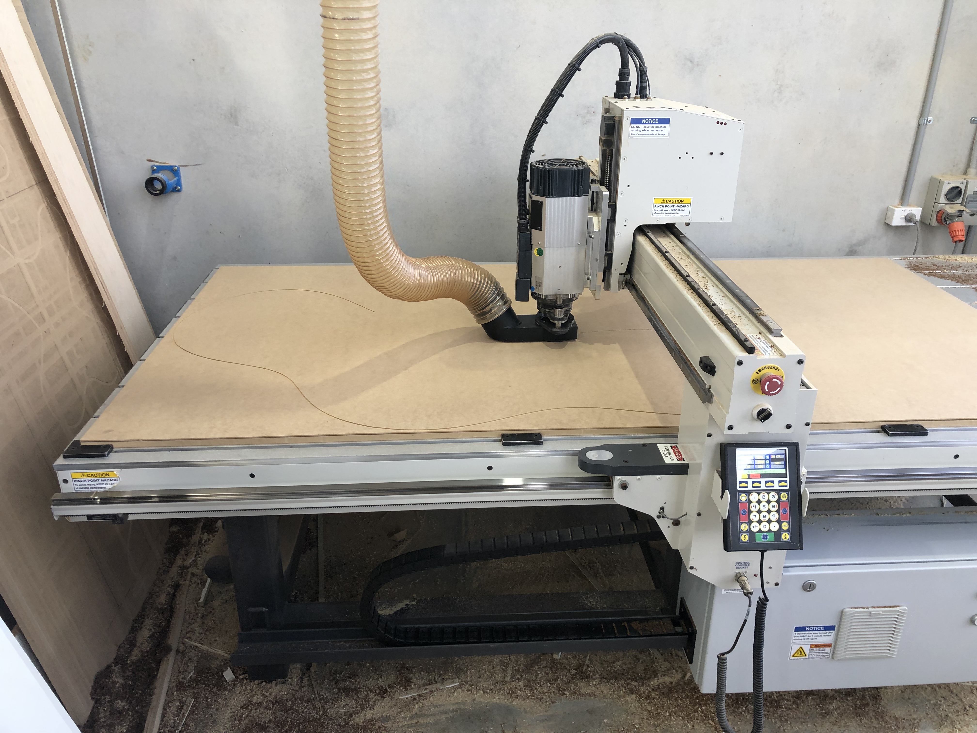 Platypus Table Image 7